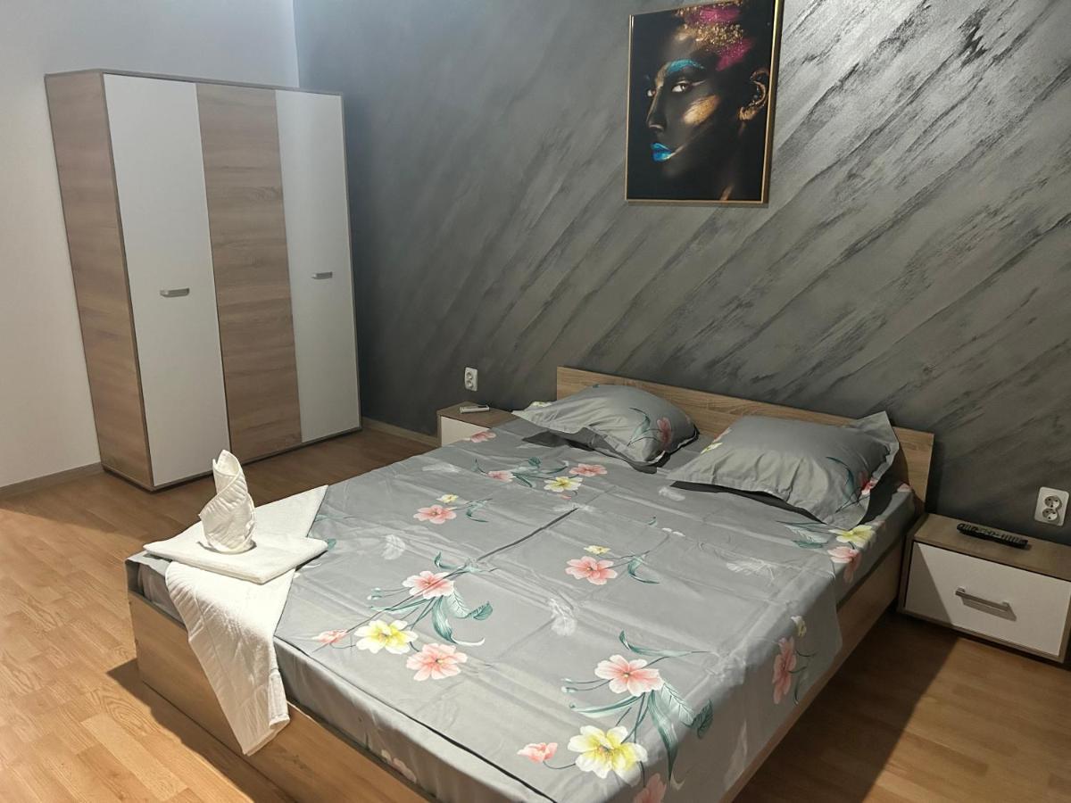 Apartament Regim Hotelier 1 Camera Galac Kültér fotó